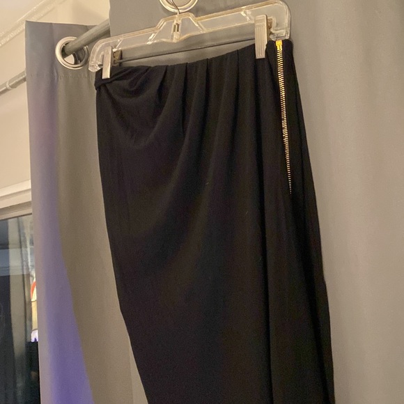 Fora Skirt - Picture 8 of 8